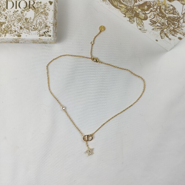 Christian Dior(クリスチャンディオール)のDior /“PETIT CD“ ネックレス レディースのアクセサリー(ネックレス)の商品写真