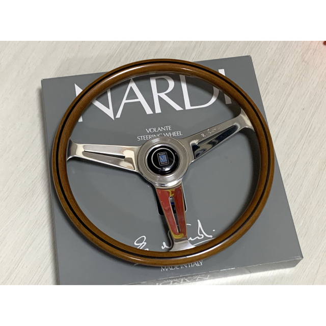 美品【NARDI Classic】36.5Φ ウッドステアリング　即決大歓迎自動車/バイク