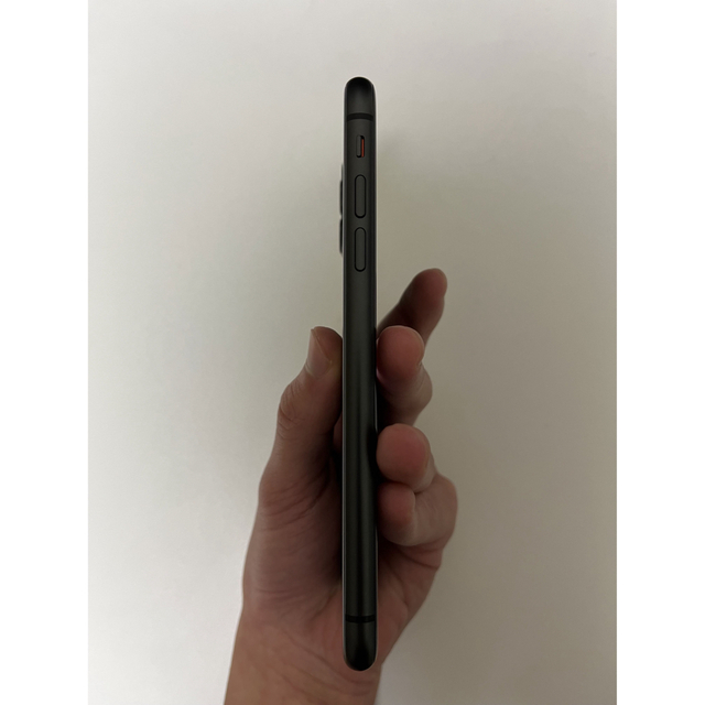iPhone(アイフォーン)のiPhone 11 64GB docomo ブラック 3F952J/A スマホ/家電/カメラのスマートフォン/携帯電話(スマートフォン本体)の商品写真