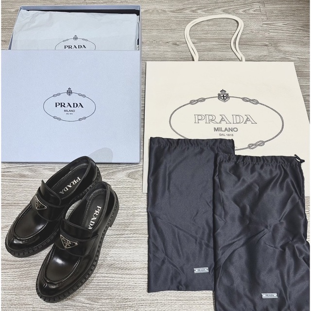 内祝い】 PRADA ローファー 22cm 美品 PRADA - ローファー+革靴