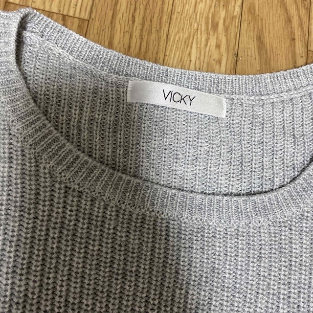 VICKY(ビッキー)のVICKYニット レディースのトップス(ニット/セーター)の商品写真