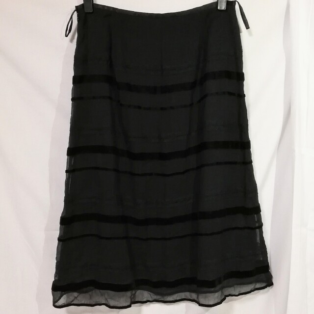 LAURA ASHLEY(ローラアシュレイ)のLauraAshley ローラアシュレイ ボーダーフレアスカート 黒 13号 レディースのスカート(ロングスカート)の商品写真