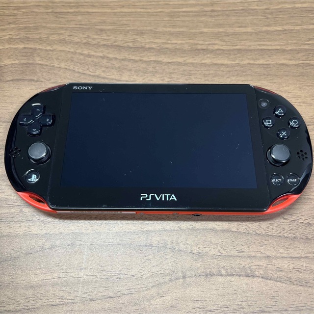 ★限定品★PlayStationVITA Value Pack レッド/ブラック 2