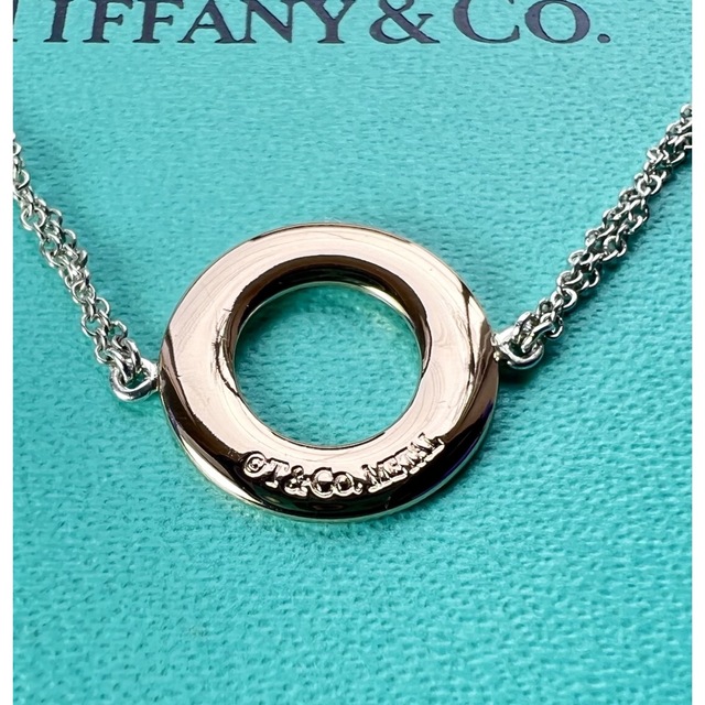 Tiffany & Co.(ティファニー)のティファニー　ルベドメタル　サークル　ブレスレット　正規品 レディースのアクセサリー(ブレスレット/バングル)の商品写真