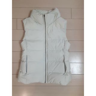 UNIQLO - ユニクロ +J ダウンベスト ブラック Sサイズの通販 by ...