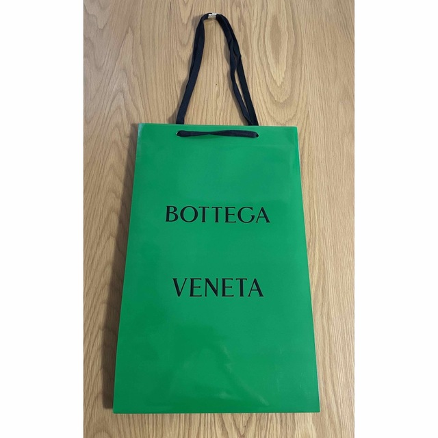 Bottega Veneta(ボッテガヴェネタ)の【ボッテガヴェネタ】ショッパー　紙袋　ショップ袋 レディースのバッグ(ショップ袋)の商品写真