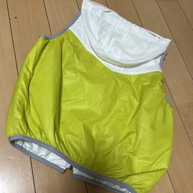 NIKE(ナイキ)のNIKE 子供服　ベスト　上着　冬服　男の子　アウター　 キッズ/ベビー/マタニティのキッズ服男の子用(90cm~)(ジャケット/上着)の商品写真