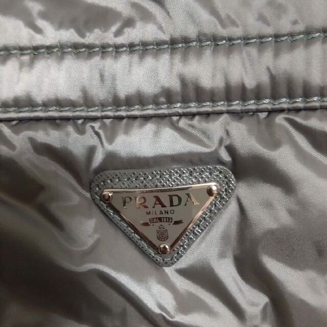 PRADA(プラダ)のprada プラダ ダウンベスト　サイズ46 メンズのジャケット/アウター(ダウンジャケット)の商品写真