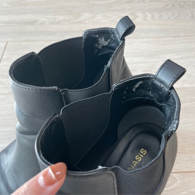 JEANASIS(ジーナシス)のショートブーツ サイドゴア ブーツ 24cm 24.5cm 黒 フェイクレザー レディースの靴/シューズ(ブーツ)の商品写真