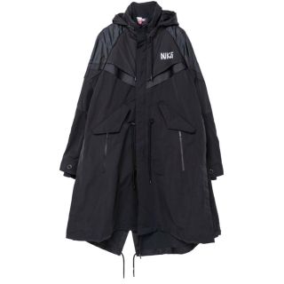 サカイ(sacai)のsacai nike トレンチジャケット　新品　傷あり(トレンチコート)