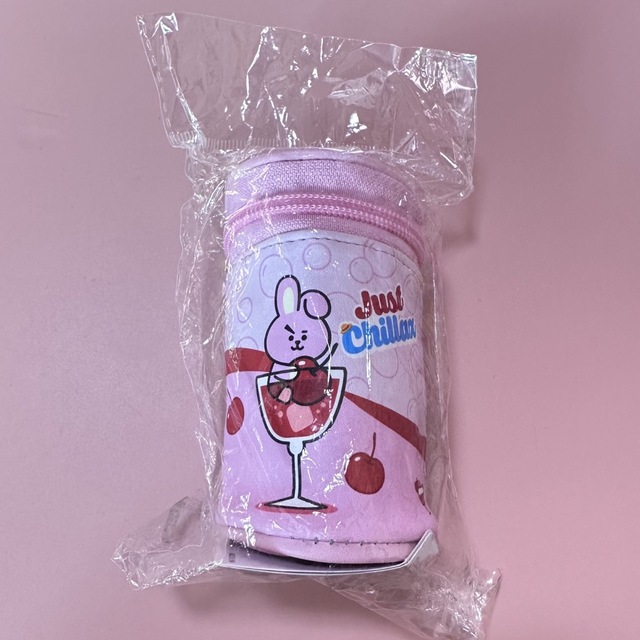 BT21(ビーティーイシビル)のBT21公式  ミニ缶ポーチ COOKY エンタメ/ホビーのタレントグッズ(アイドルグッズ)の商品写真