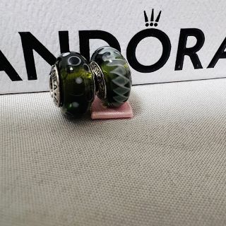 パンドラ(PANDORA)のパンドラ　PANDORA チャーム　２個(チャーム)