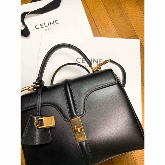 celine(セリーヌ)の【お値下げ】セリーヌ　CELINE 16 セーズ　スモール レディースのバッグ(ショルダーバッグ)の商品写真