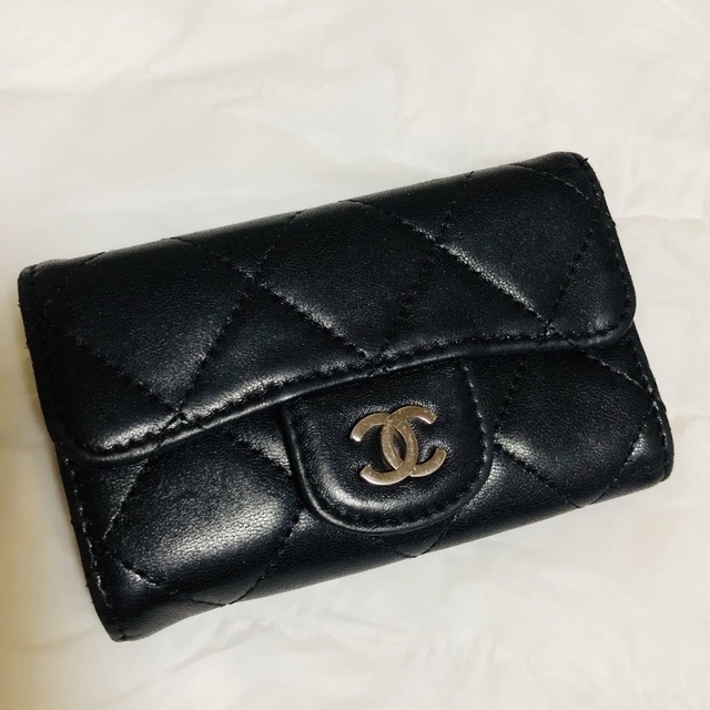CHANEL - シャネル マトラッセ 6連 キーケース 金具シルバーの CHANEL - シャネル マトラッセ 6連 キーケース 金具シルバーの