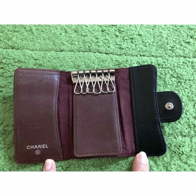 CHANEL - シャネル マトラッセ 6連 キーケース 金具シルバーの CHANEL - シャネル マトラッセ 6連 キーケース 金具シルバーの