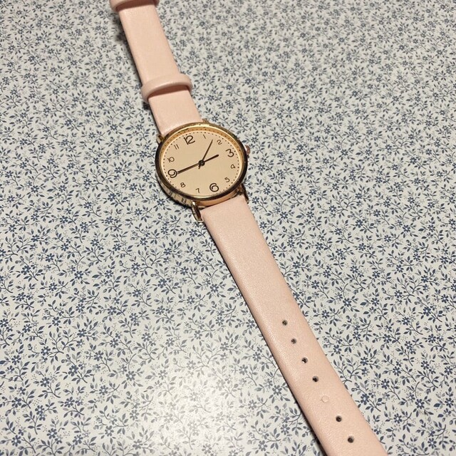 新品 送料無料 新品 送料無料 レディース 腕時計 クォーツ ピンク レディースのファッション小物(腕時計)の商品写真