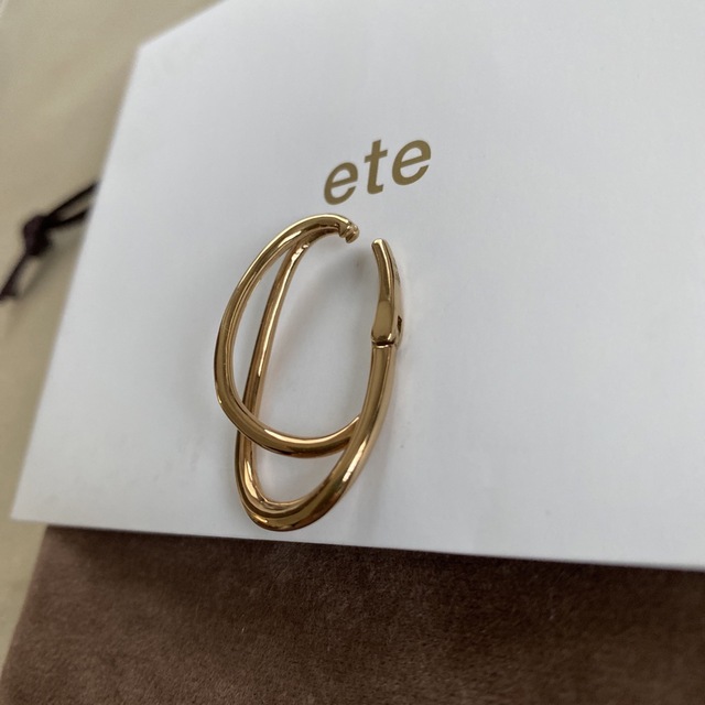 ete(エテ)のete ハグカフ　ダブルライン レディースのアクセサリー(イヤーカフ)の商品写真