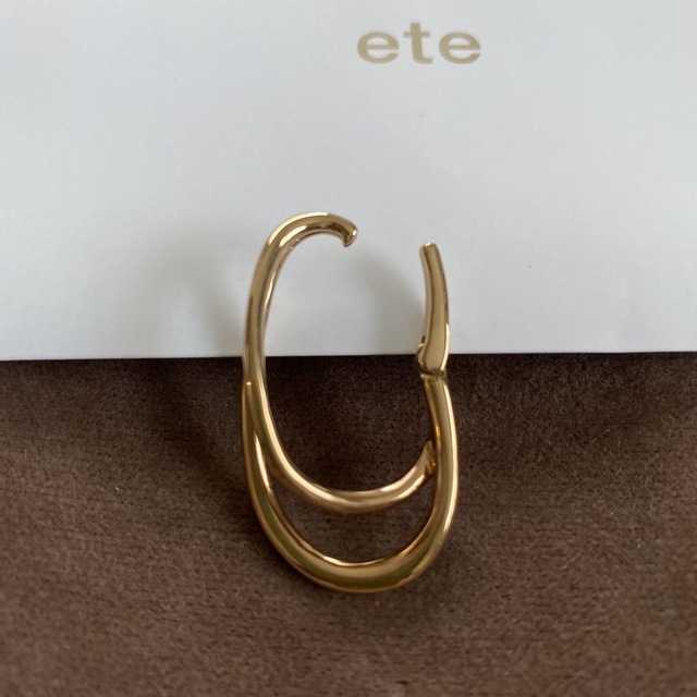 ete(エテ)のete ハグカフ　ダブルライン レディースのアクセサリー(イヤーカフ)の商品写真