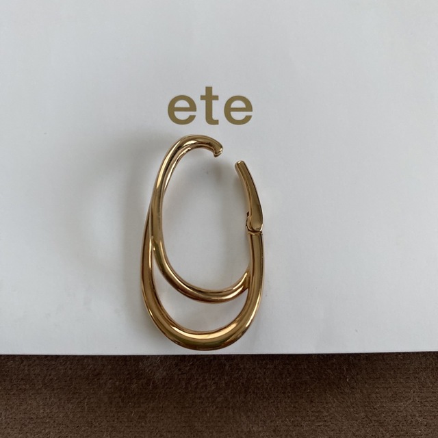 ete(エテ)のete ハグカフ　ダブルライン レディースのアクセサリー(イヤーカフ)の商品写真