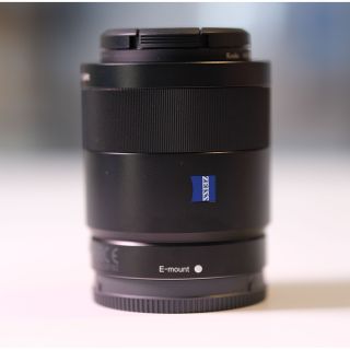 ソニー(SONY)の【美品】SONY FE55F1.8ZA＋オマケ(レンズ(単焦点))