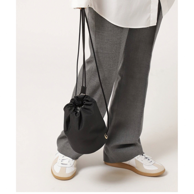 AP STUDIO(エーピーストゥディオ)の【SITA PARANTICA】別注 ドローストリングバッグ(MINI) レディースのバッグ(ショルダーバッグ)の商品写真