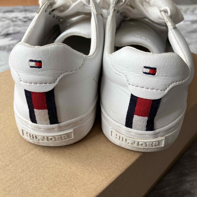 TOMMY HILFIGER(トミーヒルフィガー)のスニーカー トミーヒルフィガー レディースの靴/シューズ(スニーカー)の商品写真