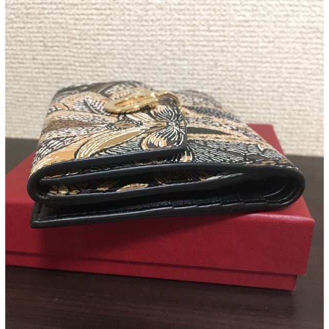 Salvatore Ferragamo(サルヴァトーレフェラガモ)の【美品】フェラガモ ❤︎ 財布 レディースのファッション小物(財布)の商品写真