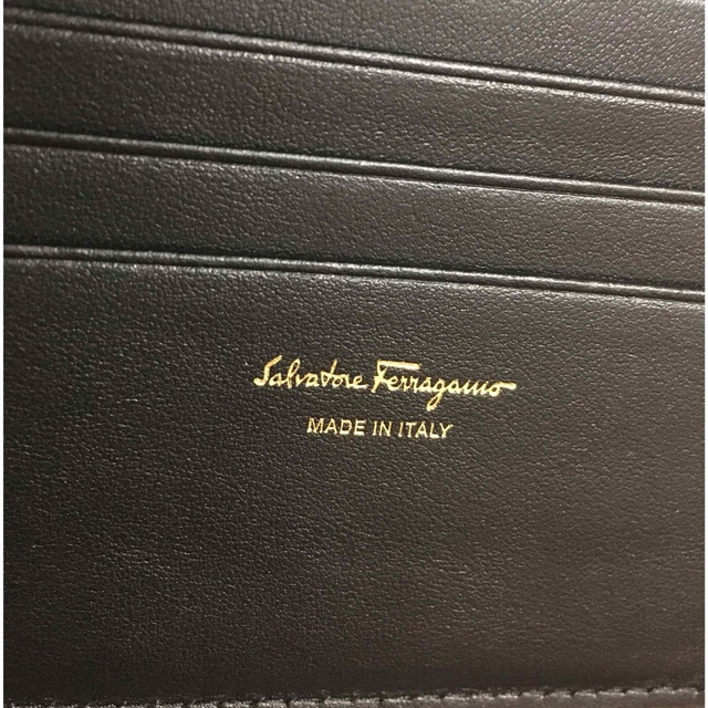 Salvatore Ferragamo(サルヴァトーレフェラガモ)の【美品】フェラガモ ❤︎ 財布 レディースのファッション小物(財布)の商品写真