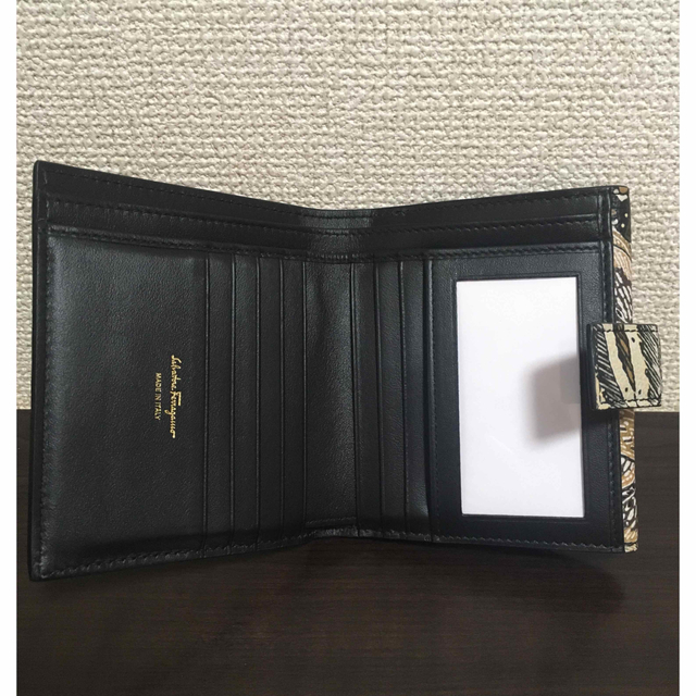 Salvatore Ferragamo(サルヴァトーレフェラガモ)の【美品】フェラガモ ❤︎ 財布 レディースのファッション小物(財布)の商品写真