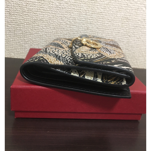 Salvatore Ferragamo(サルヴァトーレフェラガモ)の【美品】フェラガモ ❤︎ 財布 レディースのファッション小物(財布)の商品写真