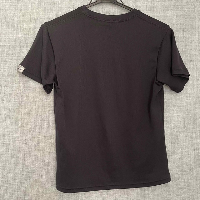 NIKE(ナイキ)のNike FiT DRY 黒 ブラック Tシャツ レディースのトップス(Tシャツ(半袖/袖なし))の商品写真