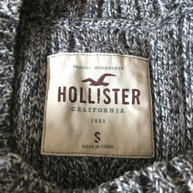 Hollister(ホリスター)のホリスター　HOLLISTER ニット　セーター　メンズ メンズのトップス(ニット/セーター)の商品写真