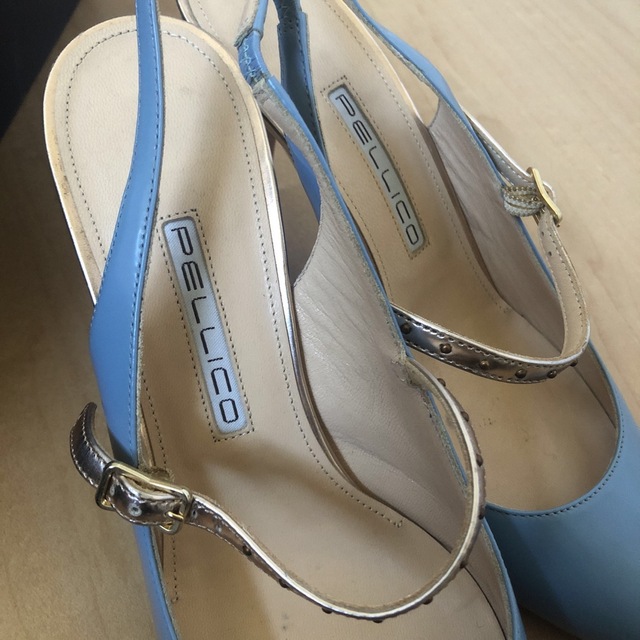PELLICO(ペリーコ)のペリーコ　美品　パンプス　38.5 レディースの靴/シューズ(ハイヒール/パンプス)の商品写真
