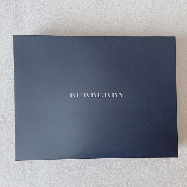 BURBERRY(バーバリー)の【新品】BURBERRY タオルセット インテリア/住まい/日用品の日用品/生活雑貨/旅行(タオル/バス用品)の商品写真