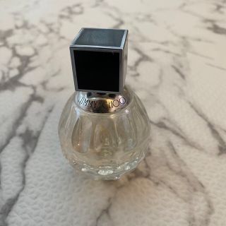 ジミーチュウ(JIMMY CHOO)のジミーチュウ　香水　40ml  オードトワレ(香水(女性用))