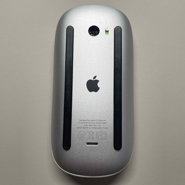 Mac (Apple)(マック)のAPPLE Magic Mouse MK2E3J/A スマホ/家電/カメラのPC/タブレット(PC周辺機器)の商品写真