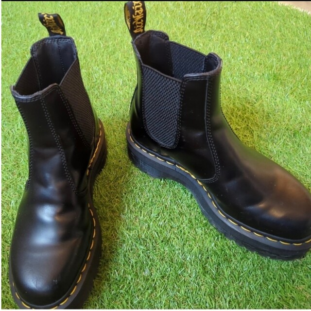 Dr.Martens(ドクターマーチン)のドクターマーチン チェルシーブーツ24.5 U5 レディースの靴/シューズ(ブーツ)の商品写真