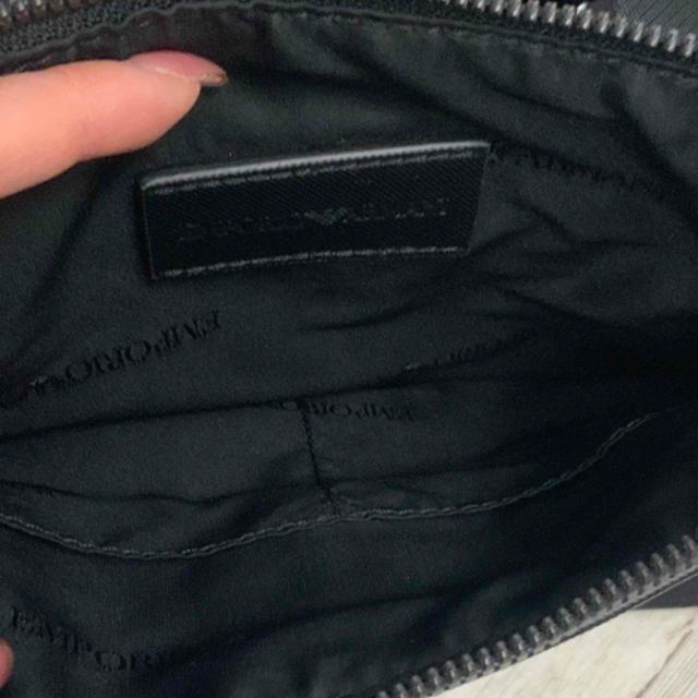 Emporio Armani(エンポリオアルマーニ)のアルマーニ　美品　ショルダーバック　ブラック メンズのバッグ(ショルダーバッグ)の商品写真