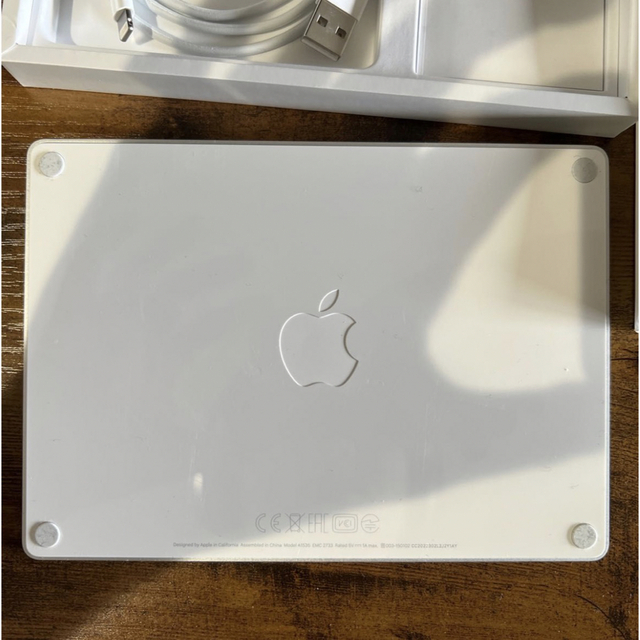 Apple(アップル)のApple Magic Trackpad 2 アップル トラックパッド スマホ/家電/カメラのPC/タブレット(PC周辺機器)の商品写真