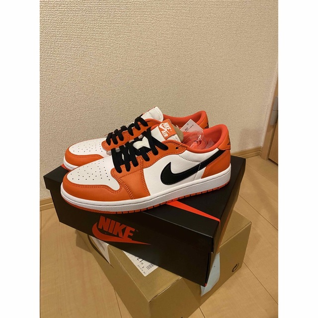 NIKE(ナイキ)のNIKE AIR JORDAN 1 LOW OG "STARFISH"  メンズの靴/シューズ(スニーカー)の商品写真