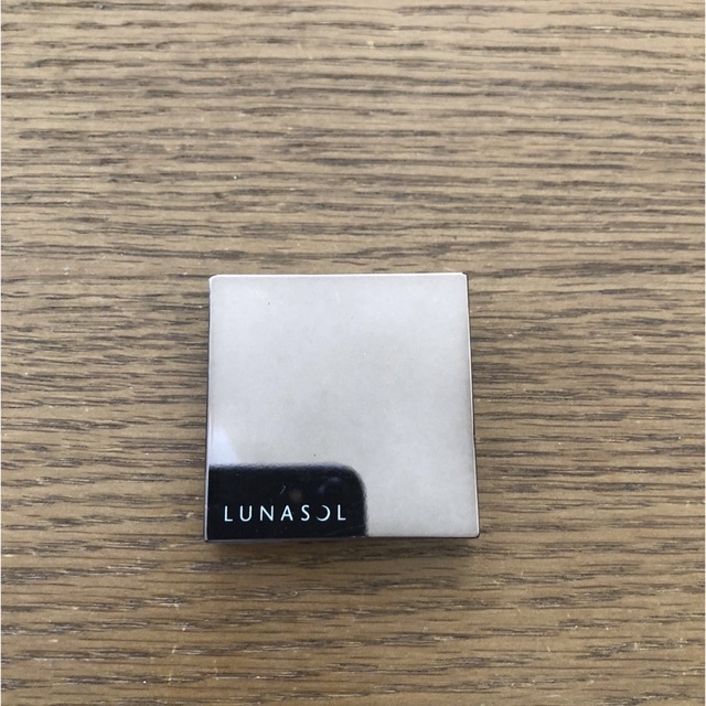 LUNASOL(ルナソル)のルナソル　アイリッドベース（N）02 ライト コスメ/美容のベースメイク/化粧品(アイシャドウ)の商品写真