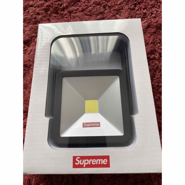 Supreme Magnetic Kickstand Light