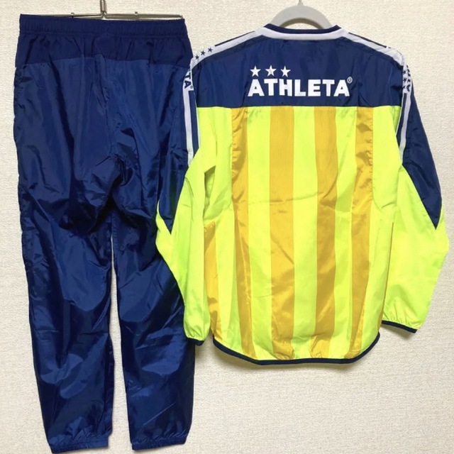 ATHLETA(アスレタ)の【新品】アスレタ ATHLETA  メンズ  サッカー ピステ セット 160 キッズ/ベビー/マタニティのキッズ服男の子用(90cm~)(ジャケット/上着)の商品写真