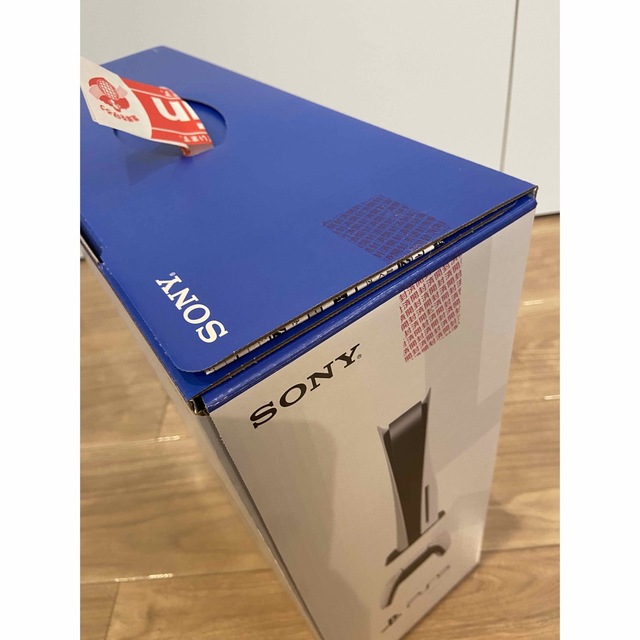 SONY(ソニー)のSONY PlayStation5 CFI-1200A01 エンタメ/ホビーのゲームソフト/ゲーム機本体(家庭用ゲーム機本体)の商品写真