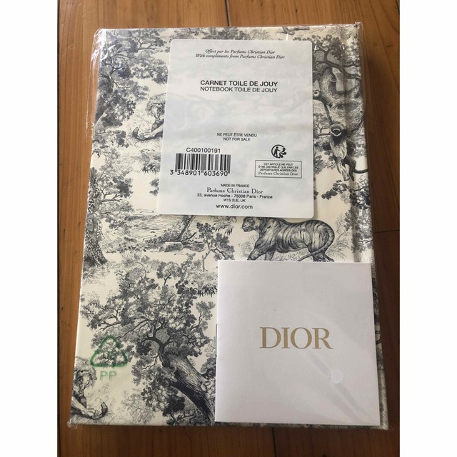Dior(ディオール)のDior ノベルティ　ノート インテリア/住まい/日用品の文房具(ノート/メモ帳/ふせん)の商品写真