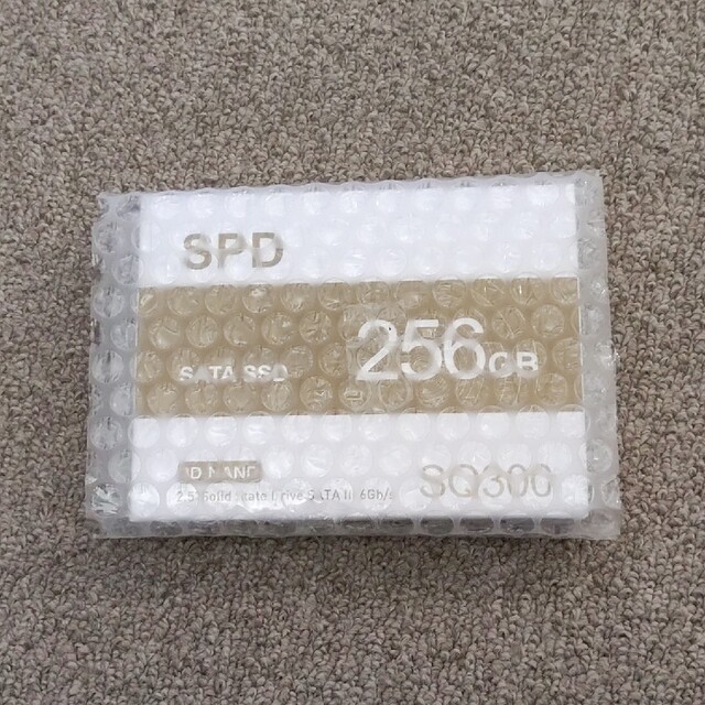 SPD 内蔵SSD 256GB 2.5インチ 7mm SATAIII 6Gb/s スマホ/家電/カメラのPC/タブレット(PCパーツ)の商品写真