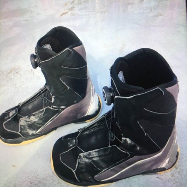 SALOMON(サロモン)のスノボードブーツ25cm スポーツ/アウトドアのスノーボード(ブーツ)の商品写真