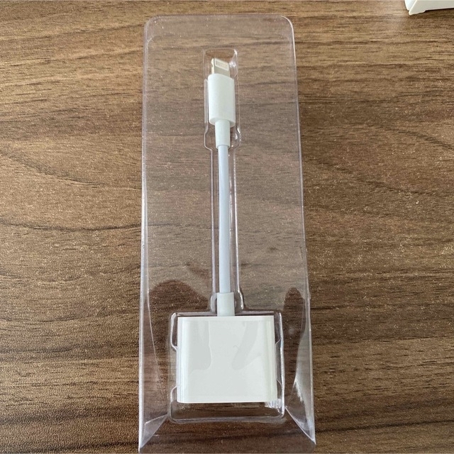 Appleオーディオアダプター スマホ/家電/カメラのオーディオ機器(その他)の商品写真