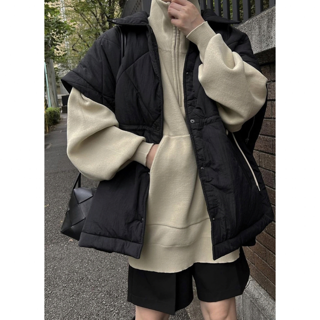 poncho deformation panel quilting coat レディースのジャケット/アウター(ブルゾン)の商品写真