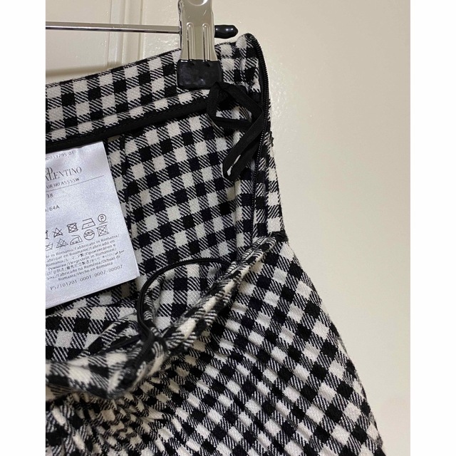 RED VALENTINO(レッドヴァレンティノ)のREDVALENTINO レッドヴァレンティノ　プリーツスカート　インナーパンツ レディースのパンツ(キュロット)の商品写真